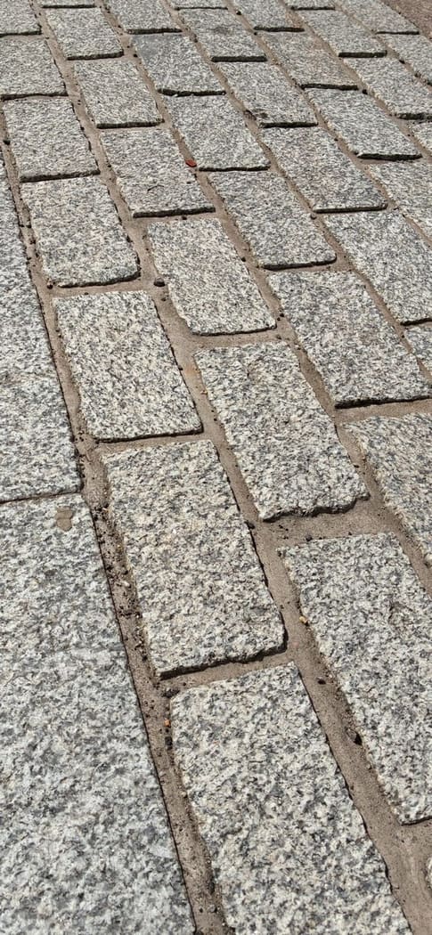 De Lank Granite Setts - Flamed