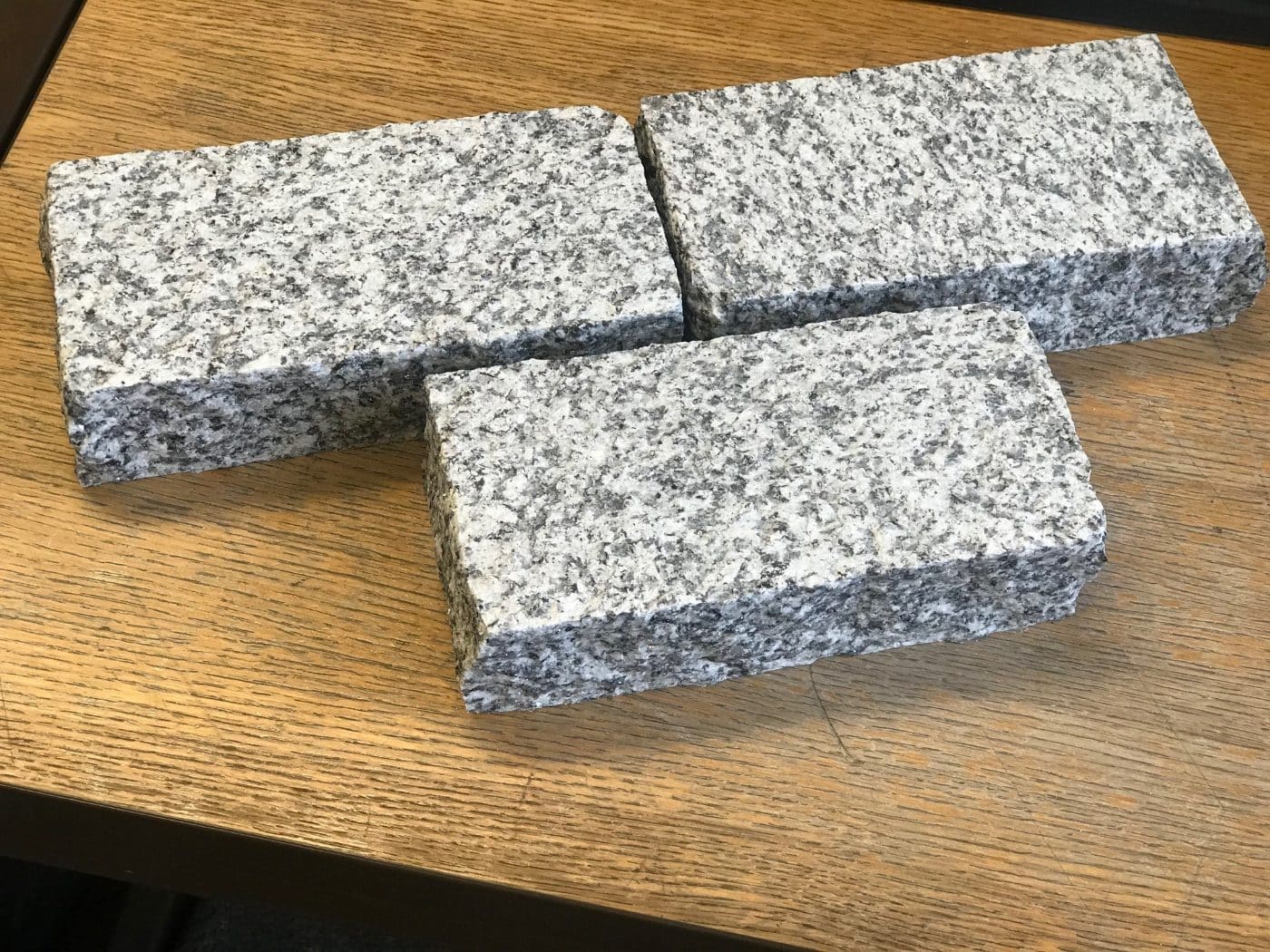 De Lank Granite Setts - Flamed